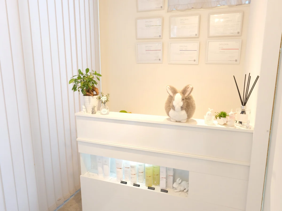 丸亀駅前の肌管理専門サロン LEPUS（レプス）